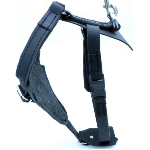 HEBRÜ protection harness with chest plate